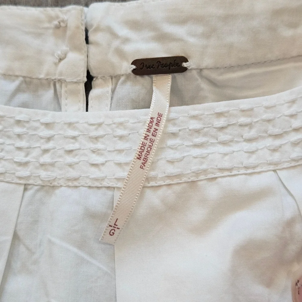 Free People Wishing Well Blouse Size L White NEW Eyelet Embroidered Balloon